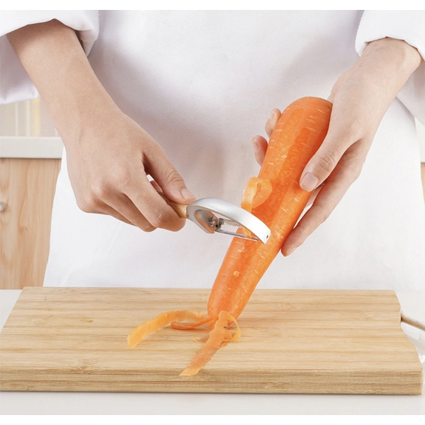 Stainless steel with wooden handle kitchen peeler 