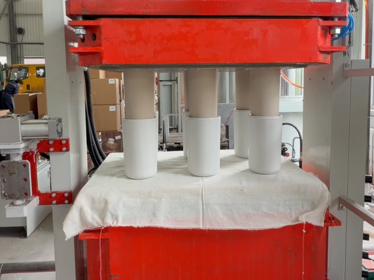 High-pressure casting.jpg