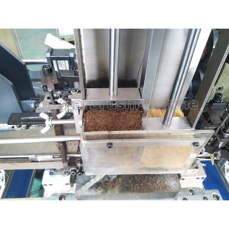 حار بيع 2 محور 3 رئيس آلة الحفر و tufting لصنع فرشاة الأسلاك