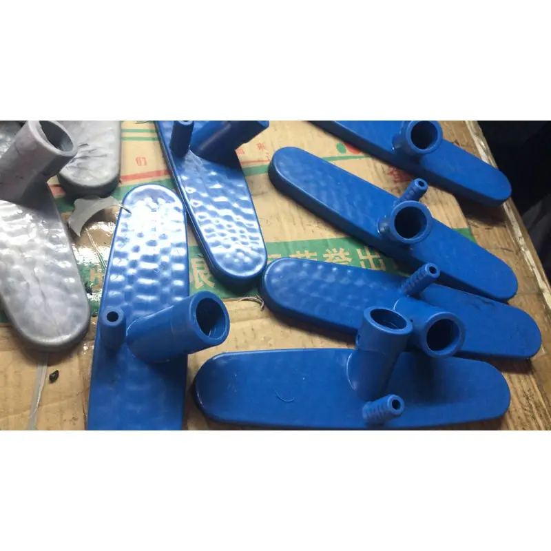 высококачественная индивидуальная форма для щетки для мойки автомобилей, 4 полости с отверстиями