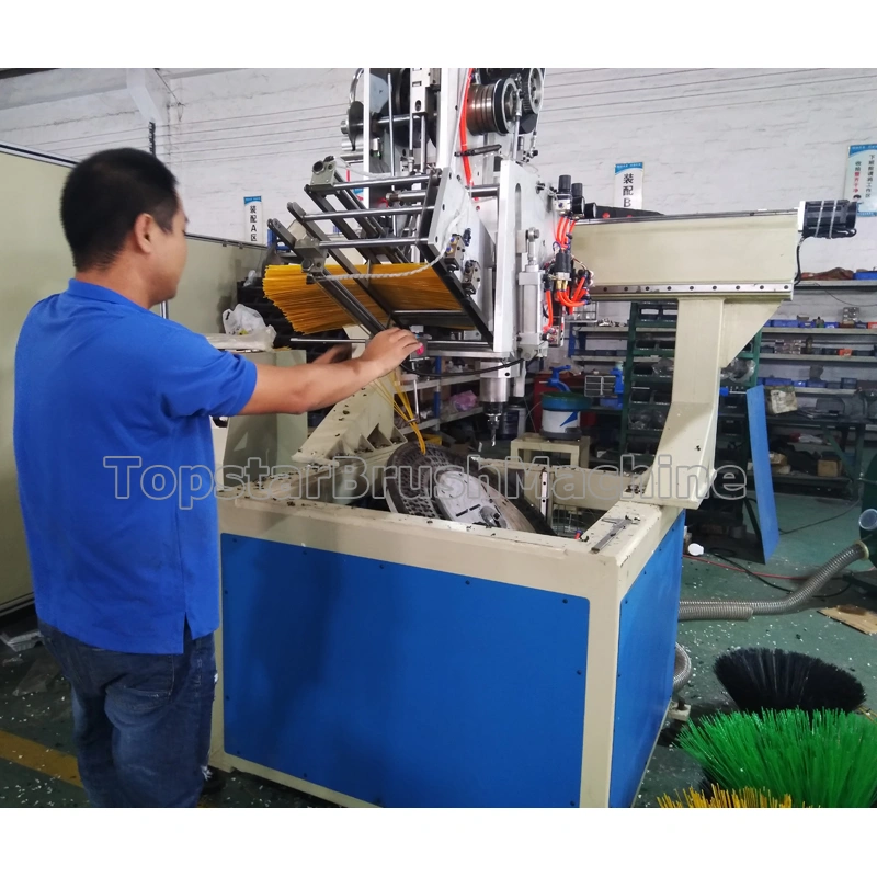 специализированная высокопроизводительная 4-осевая 2-х головная дисковая щеточная машина для сверления и наполнения  