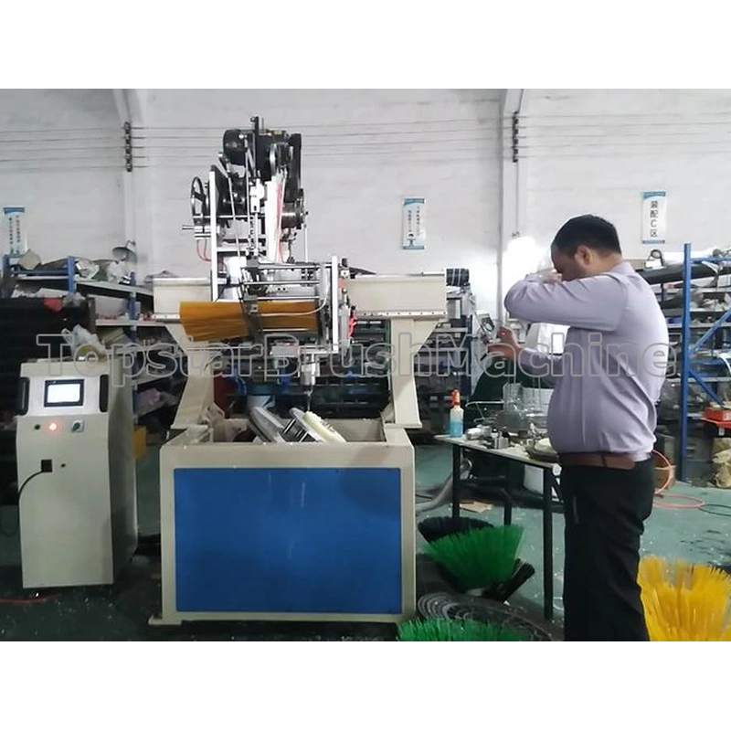 специализированная высокопроизводительная 4-осевая 2-х головная дисковая щеточная машина для сверления и наполнения  