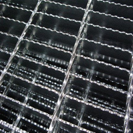 Galvanized steel gratings