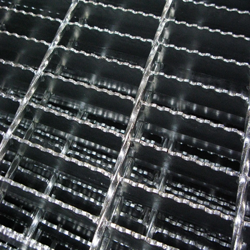 Galvanized steel gratings for working platforms