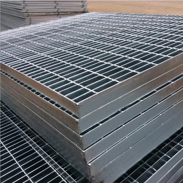 Galvanized steel gratings for working platforms