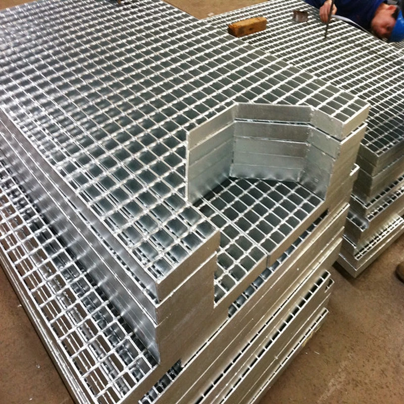 Galvanized steel gratings