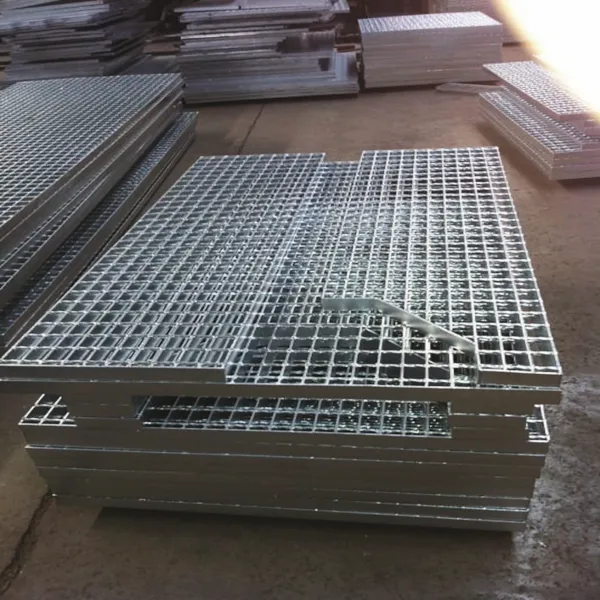 Galvanized steel gratings