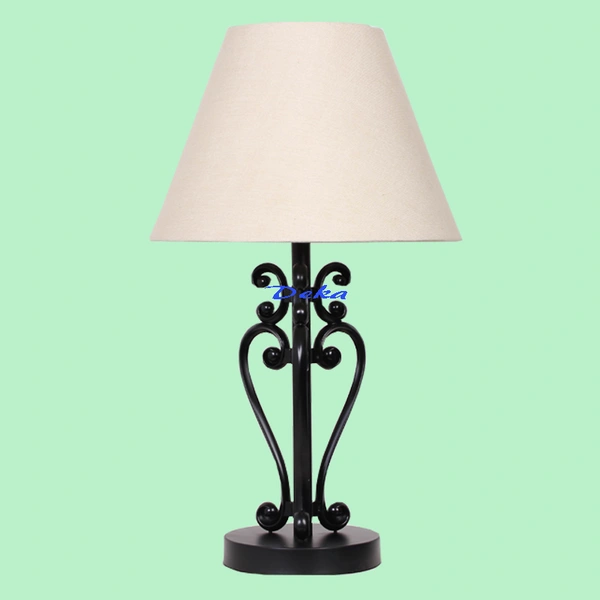 Black traditional flower pattern table lamp