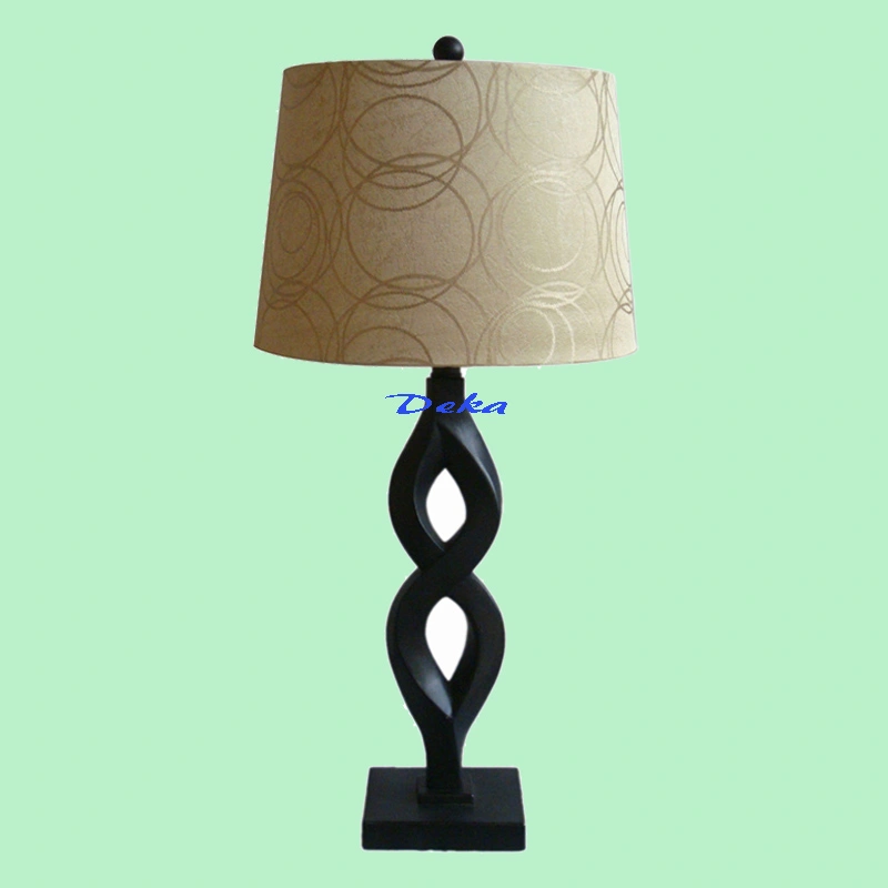 Black twisted body table lamp