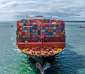 机械设备跨境海运省下五位数的秘密：破解“钢铁巨兽”的物流密码