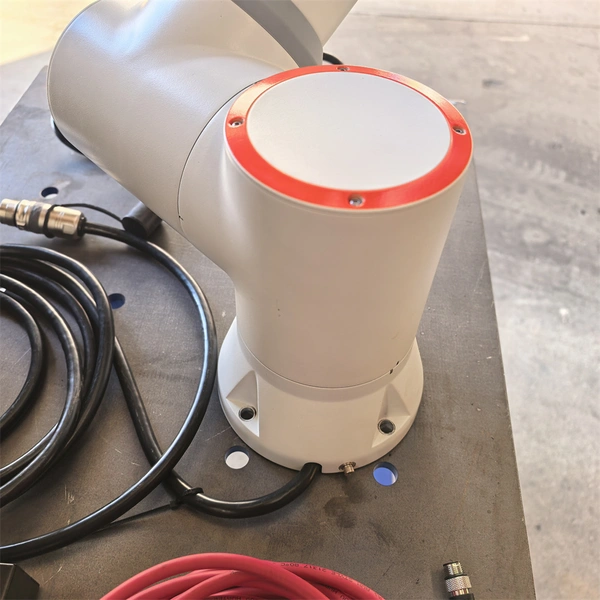 6-Axis Collaborative Robot Cobot 10kg Payload Lightweight Robotic Arm CE ISO for Factory Automation