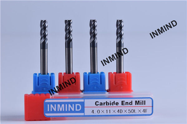 Molino de extremo de acero de alta velocidad revestido de AlTiN para el temple que muele / el acero moderado 1