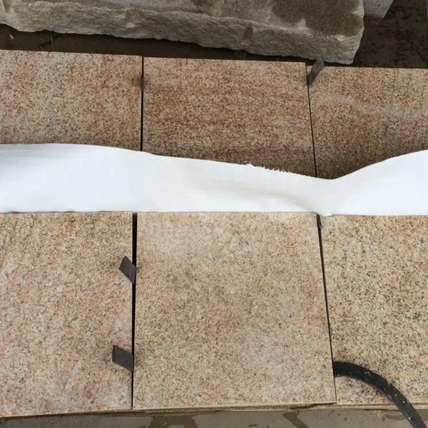 G682 ملتهب بلاط رصف جرانيت أصفر صدئ