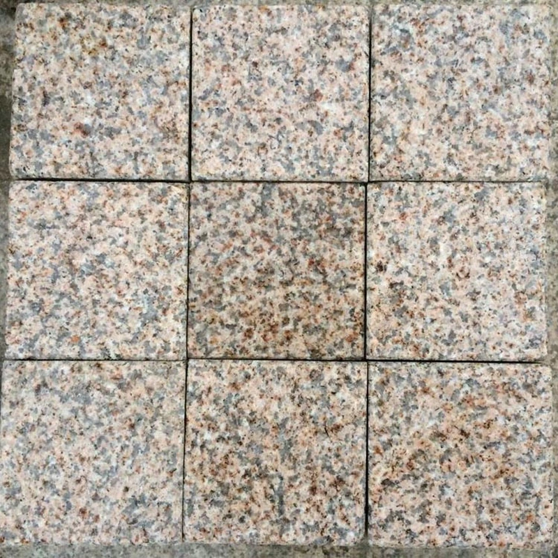 G682 yellow rusty granite cobble stone