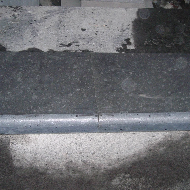 flamed G684 black pearl granite swimming pool coping stone