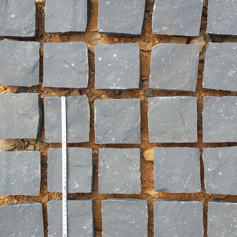 black basalt natural split cobble stone for outdoor paver