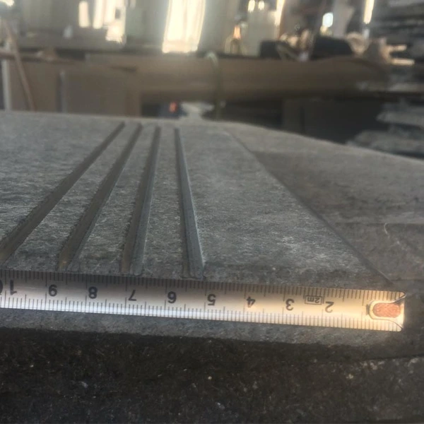 خطوات الجرانيت الأسود الخارجية المضادة للانزلاق للفناء  