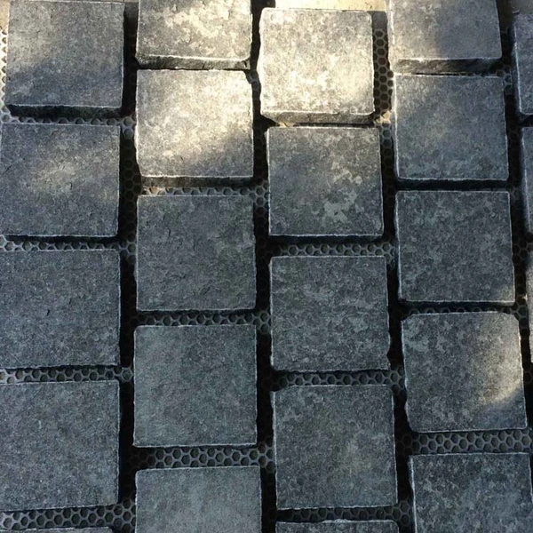 black granite flamed mesh cobble stone for outdoor pavement