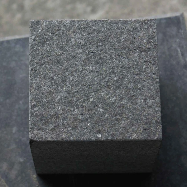 G684 black pearl granite cobble stone