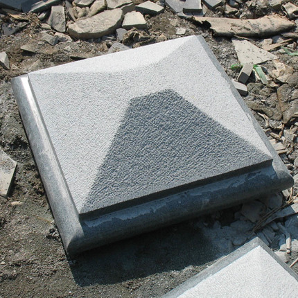 Hot sale Granite pyramid capstone 