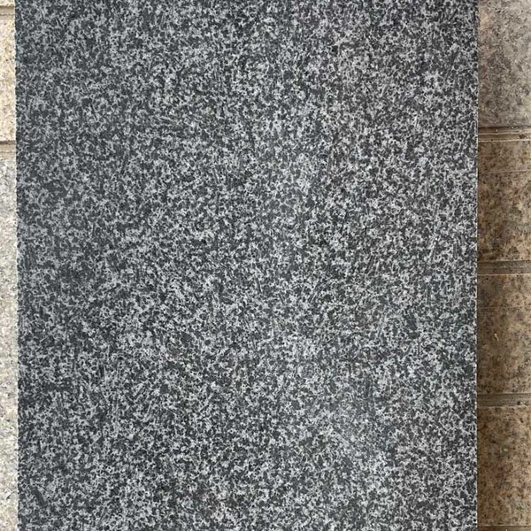 China new G654 cheap dark grey granite paving stone