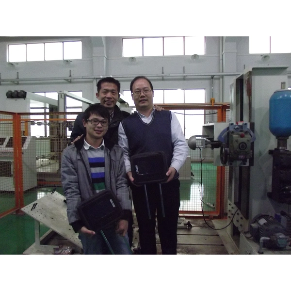 12V Automotive multi-function jump starter  with tire inflatable pump