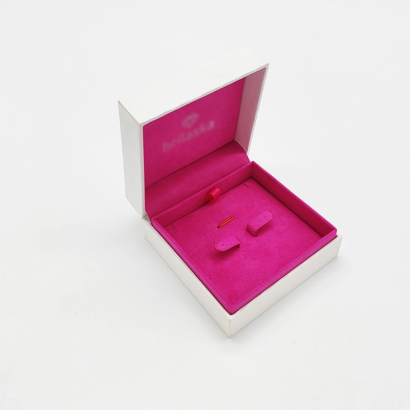 personnaliser une boîte à bijoux embryon en plastique pour bracelet