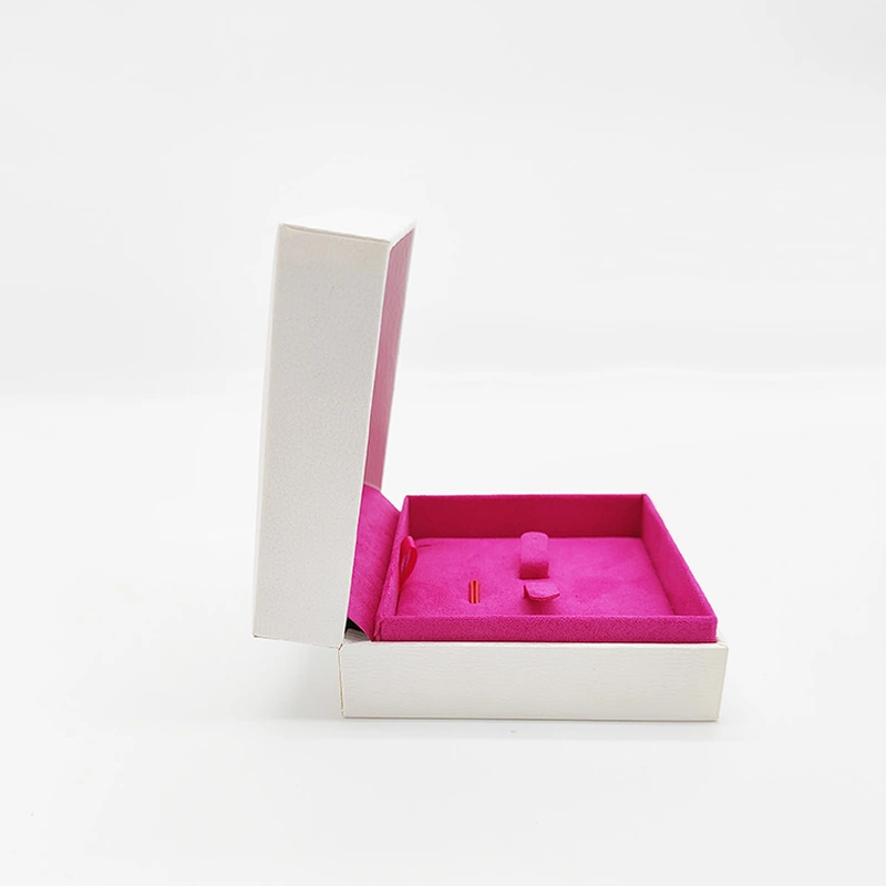 personnaliser une boîte à bijoux embryon en plastique pour bracelet