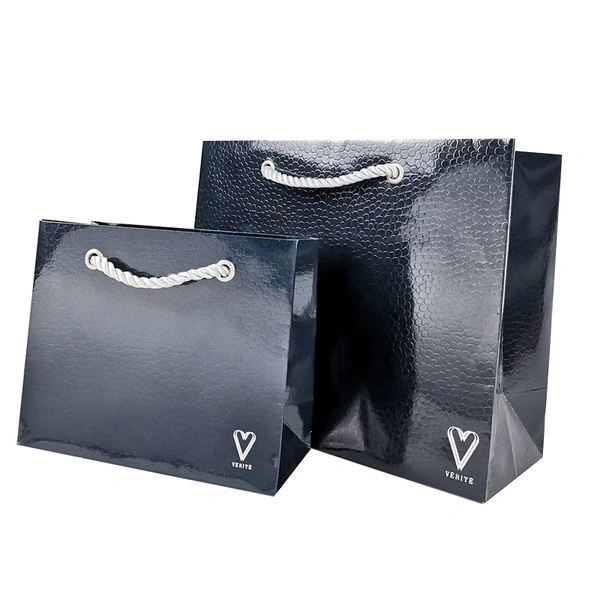 personnaliser un sac à main en papier respectueux de l'environnement - un sac à main pour vêtements