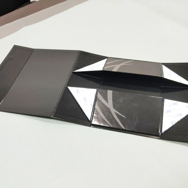 personalizar una caja plegable de regalo, una caja plegable para cosméticos