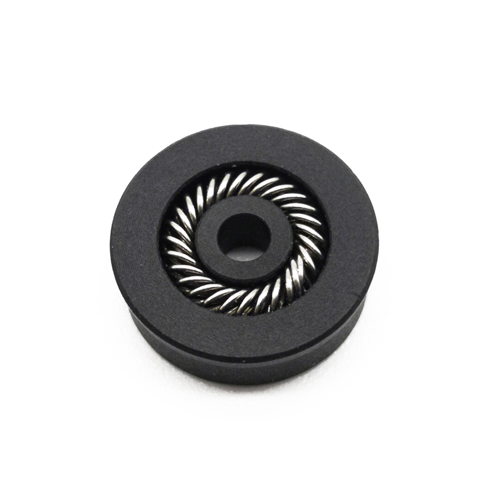 Installation and characteristics of spring energized seal