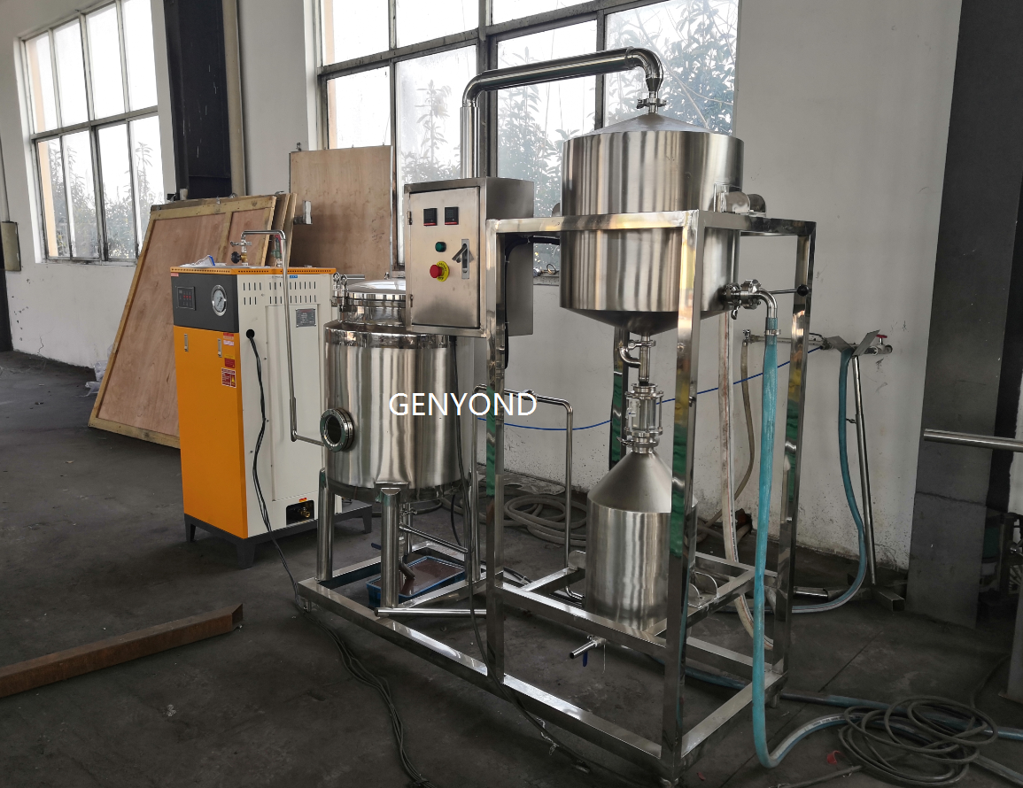 100 لتر من زيت الورد العطري المقطر إلى باكستان في عام 2023