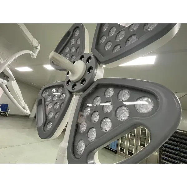 Operating Light Shadowless Surgical Lamp Imported LED Ultra-thin High-definition Optical Lens Petal Shaped Disinfection Handle