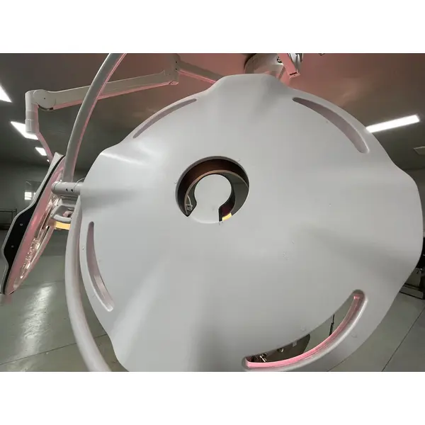 Operating Light Shadowless Surgical Lamp Imported LED Multi-faceted Mirror Reflector Integrated Handle LCD Touch Screen