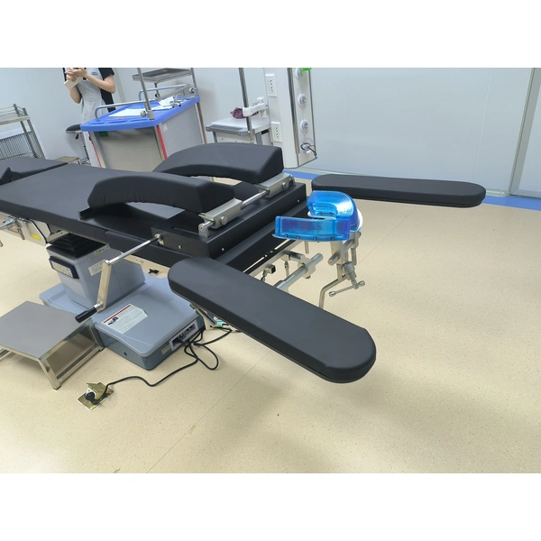 Bow spine surgery bracket