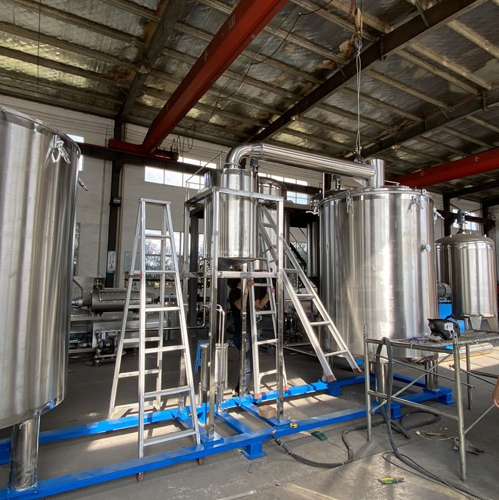 آلة تقطير الزيوت العطرية بعشب الليمون 6000 لتر