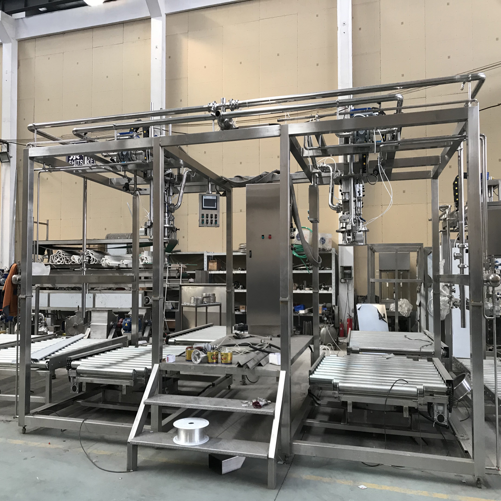 آلة تعبئة معقمة برأسين لتوصيل معجون الطماطم لعملائنا في تركيا