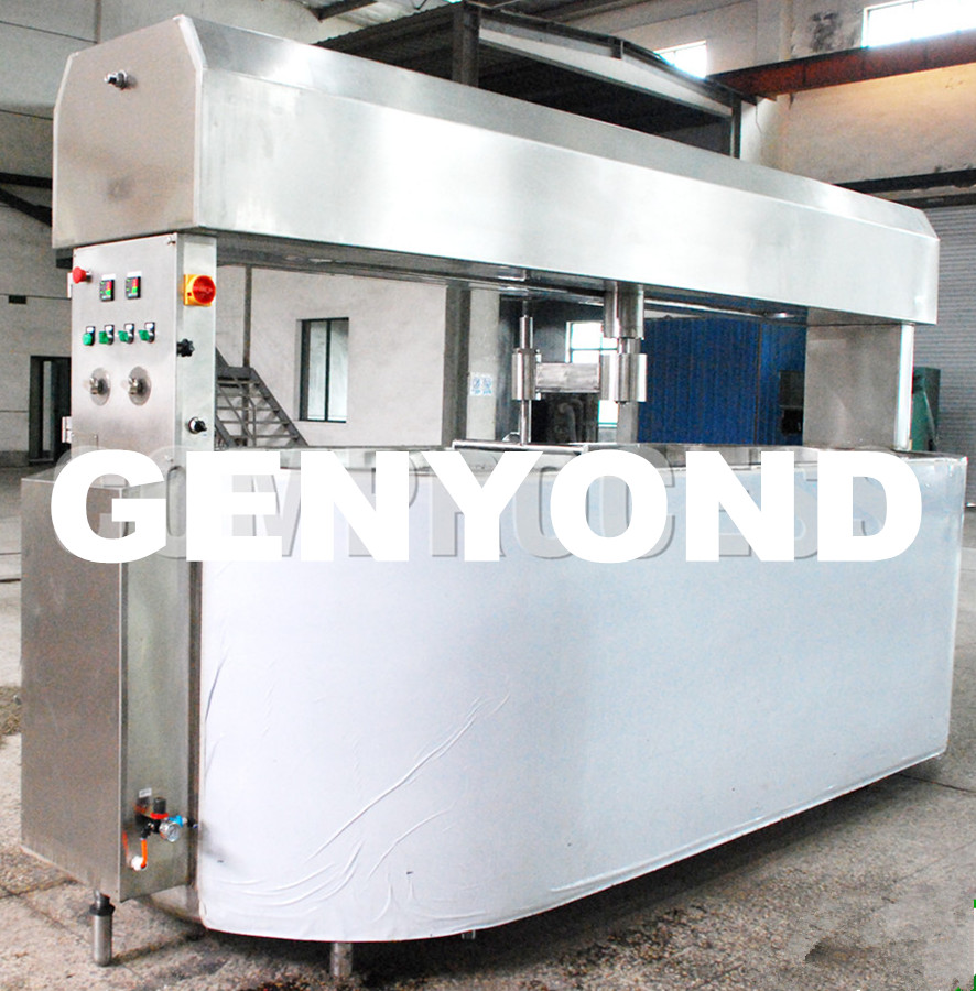 يتم تعبئة وشحن وعاء الجبن 2000 لتر