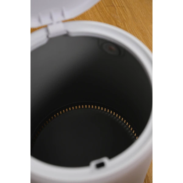 Air-Press Auto-Seal Bin