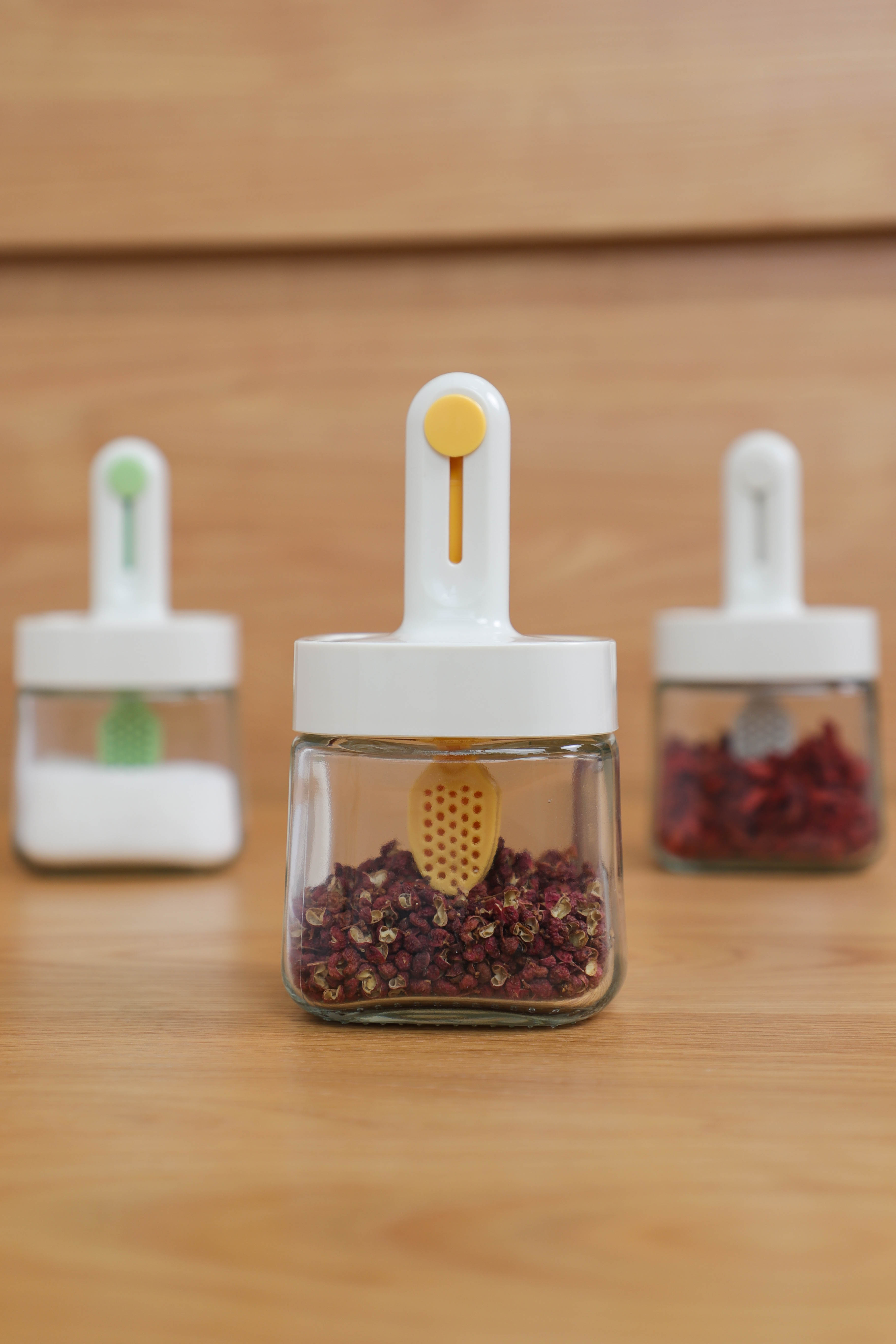Adjustable Portion-Control Spice Dispenser