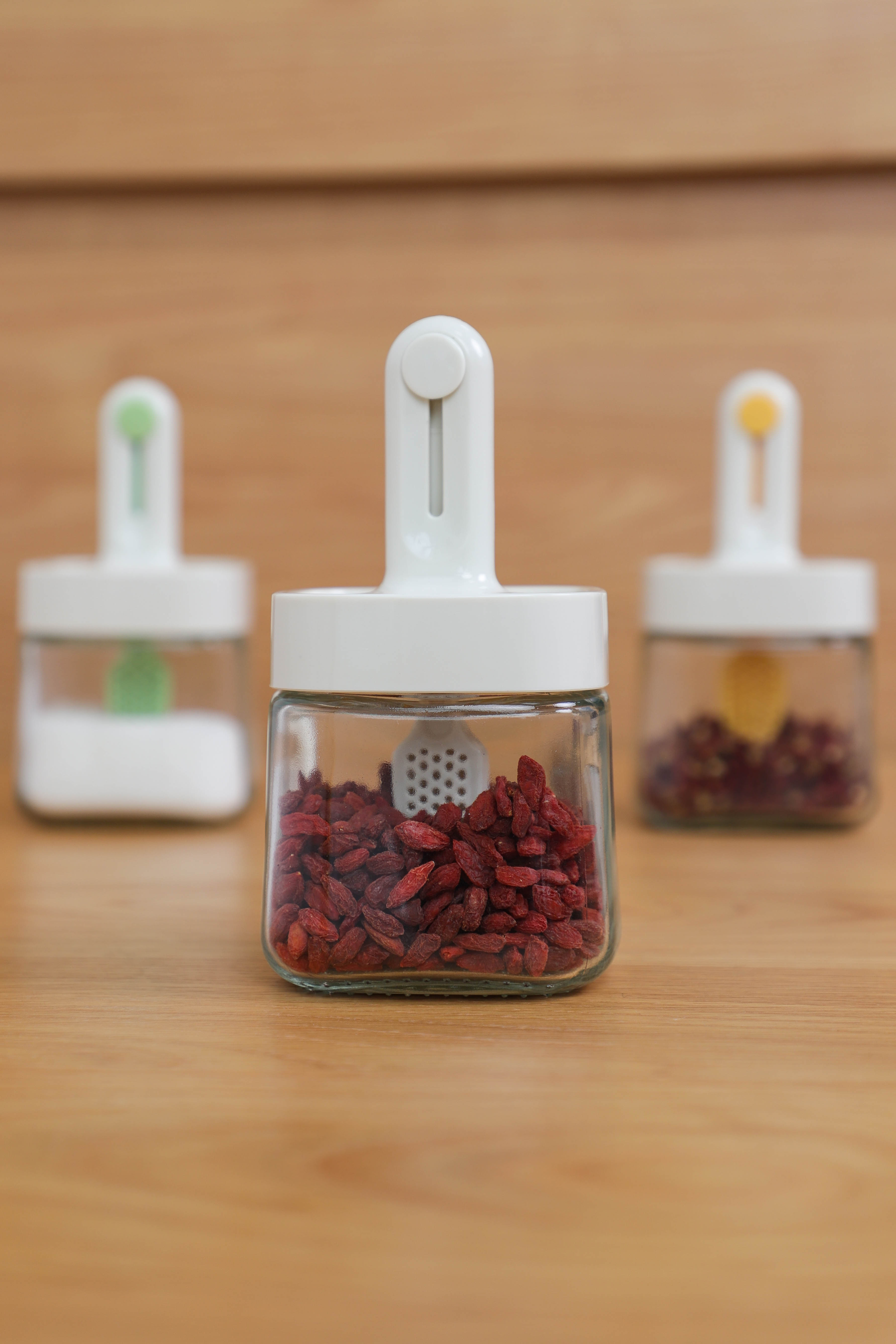 Adjustable Portion-Control Spice Dispenser