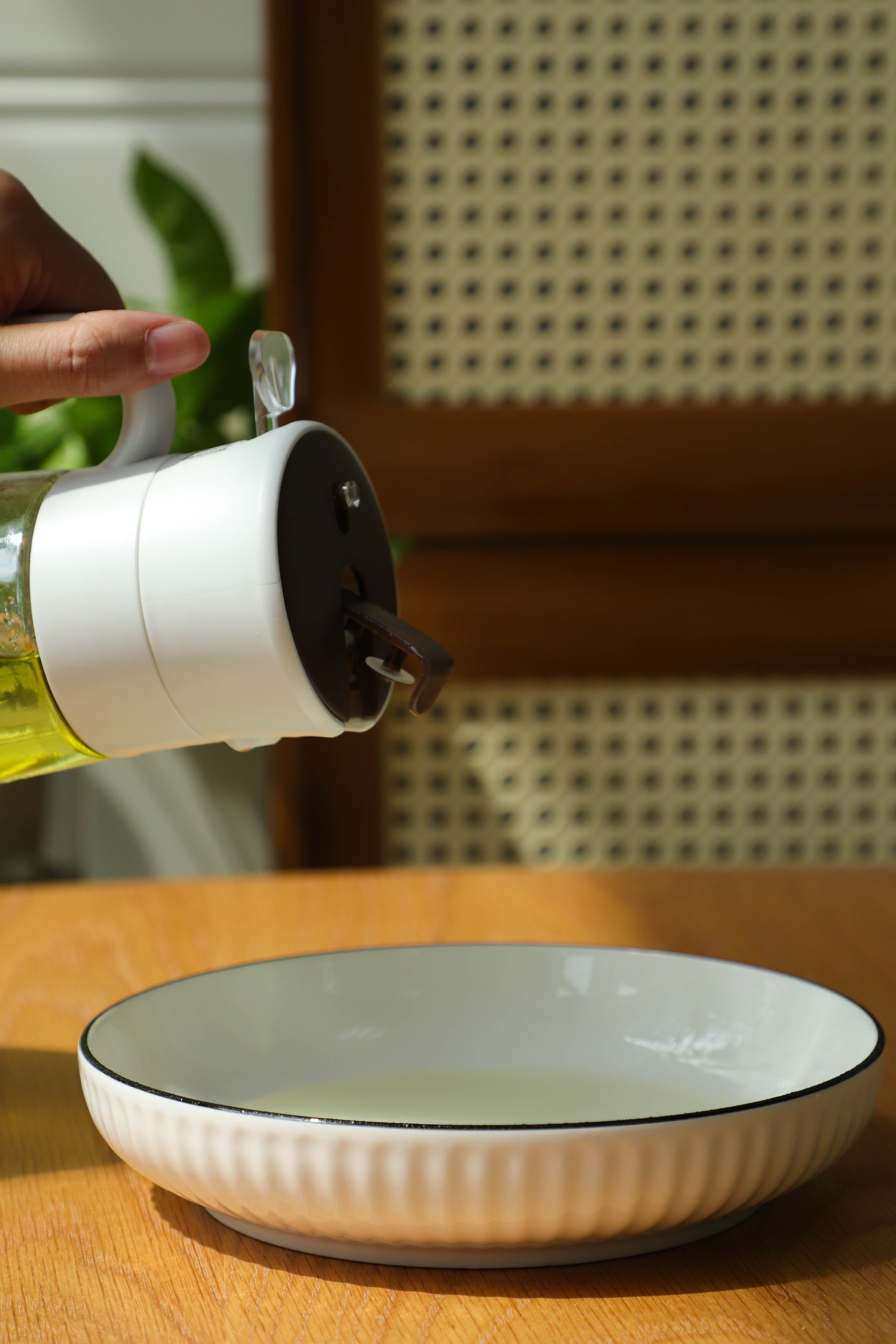 2-In-1 Oil Dispenser&Spray Bottle 