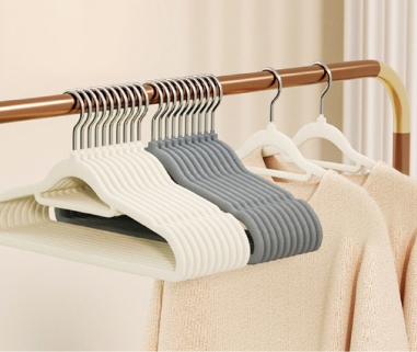 Velvet Non-Slip Hanger 