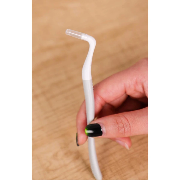 Portable Interdental Brush   