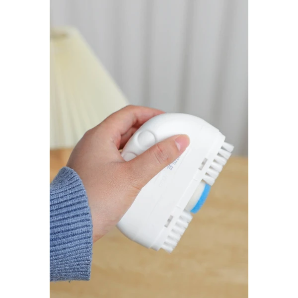 White Shoe Cleaning Agent