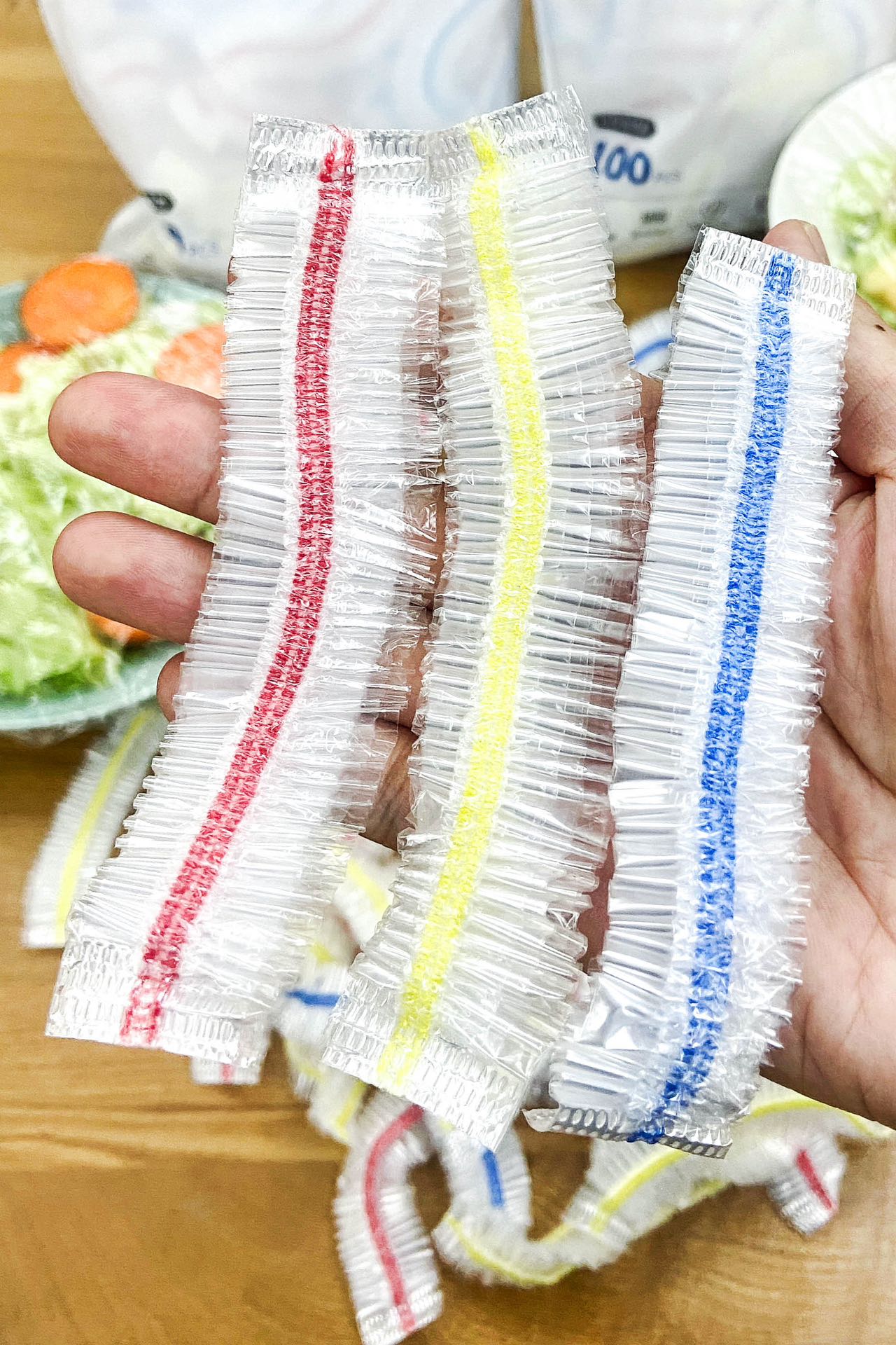 Tear-free Plastic Wrap Cover
