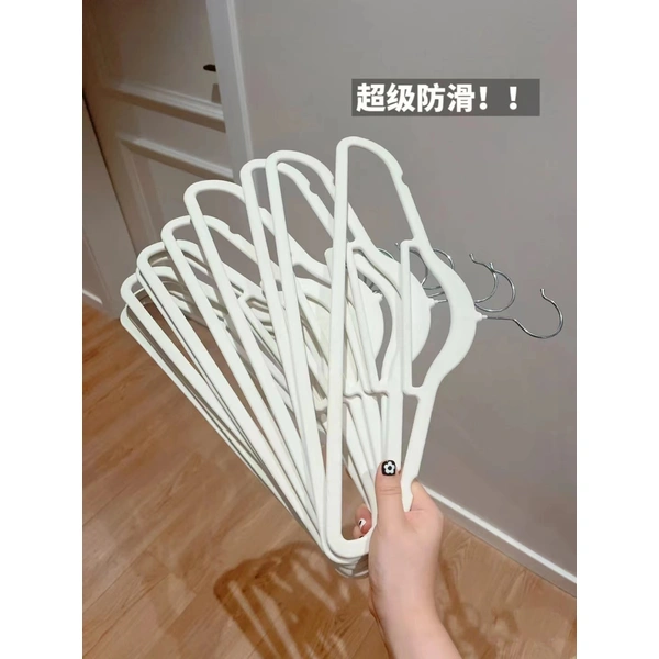 Velvet Non-Slip Hanger 