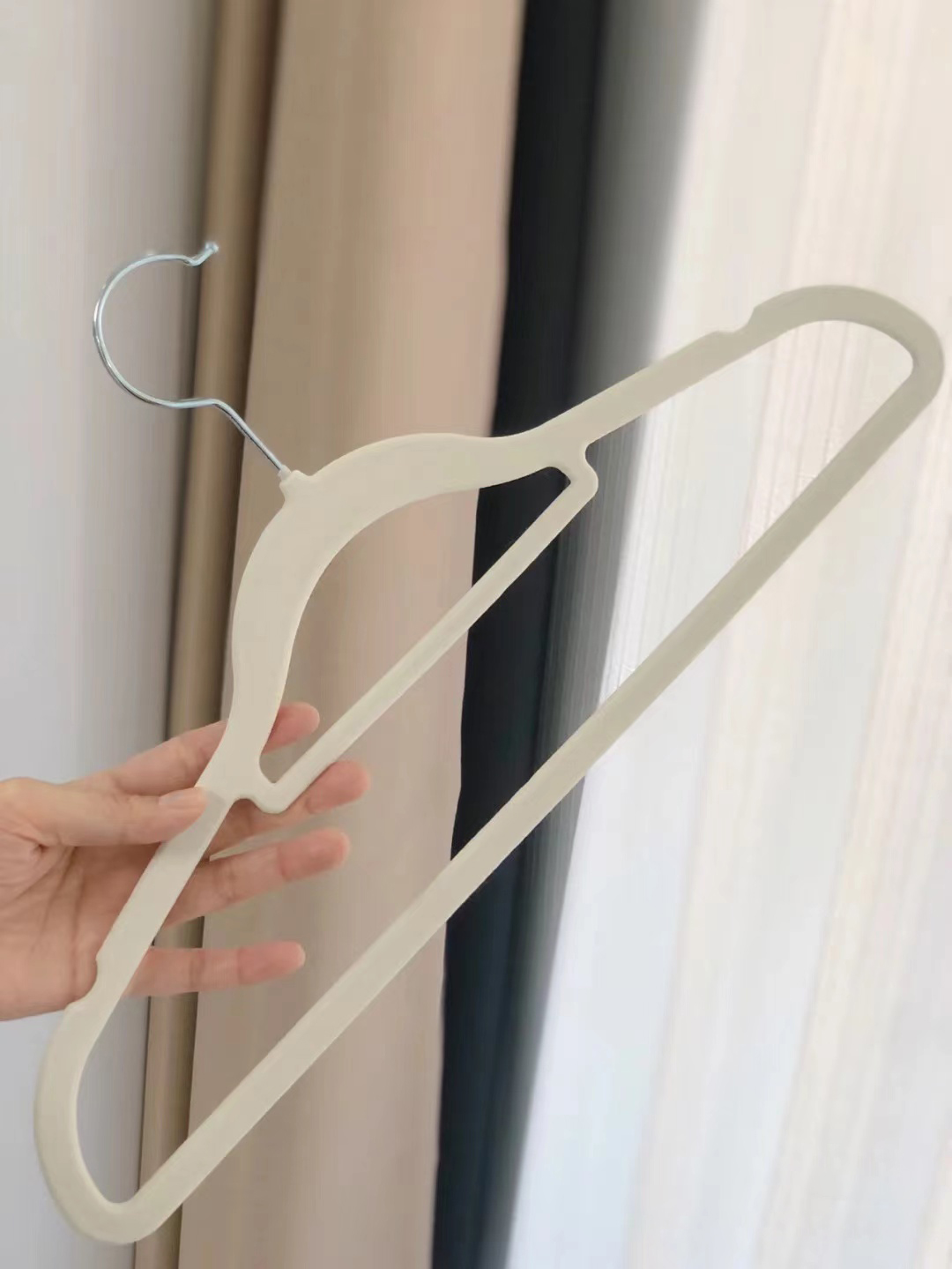 Velvet Non-Slip Hanger 