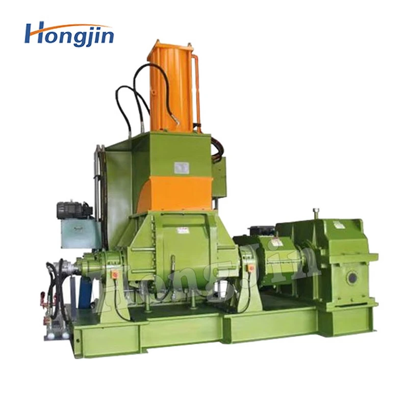 Rubber kneading machine