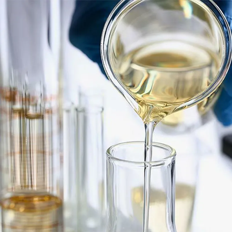 2,2,4,6,6-Pentamethylheptane, reagent solvent